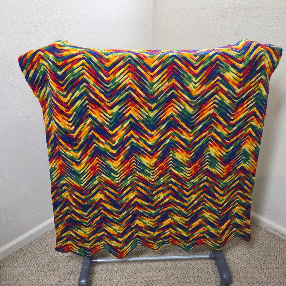 Handmade Crochet Rainbow Chevron Afghan Throw Blanket 68x40 Multicolor Zig Zag